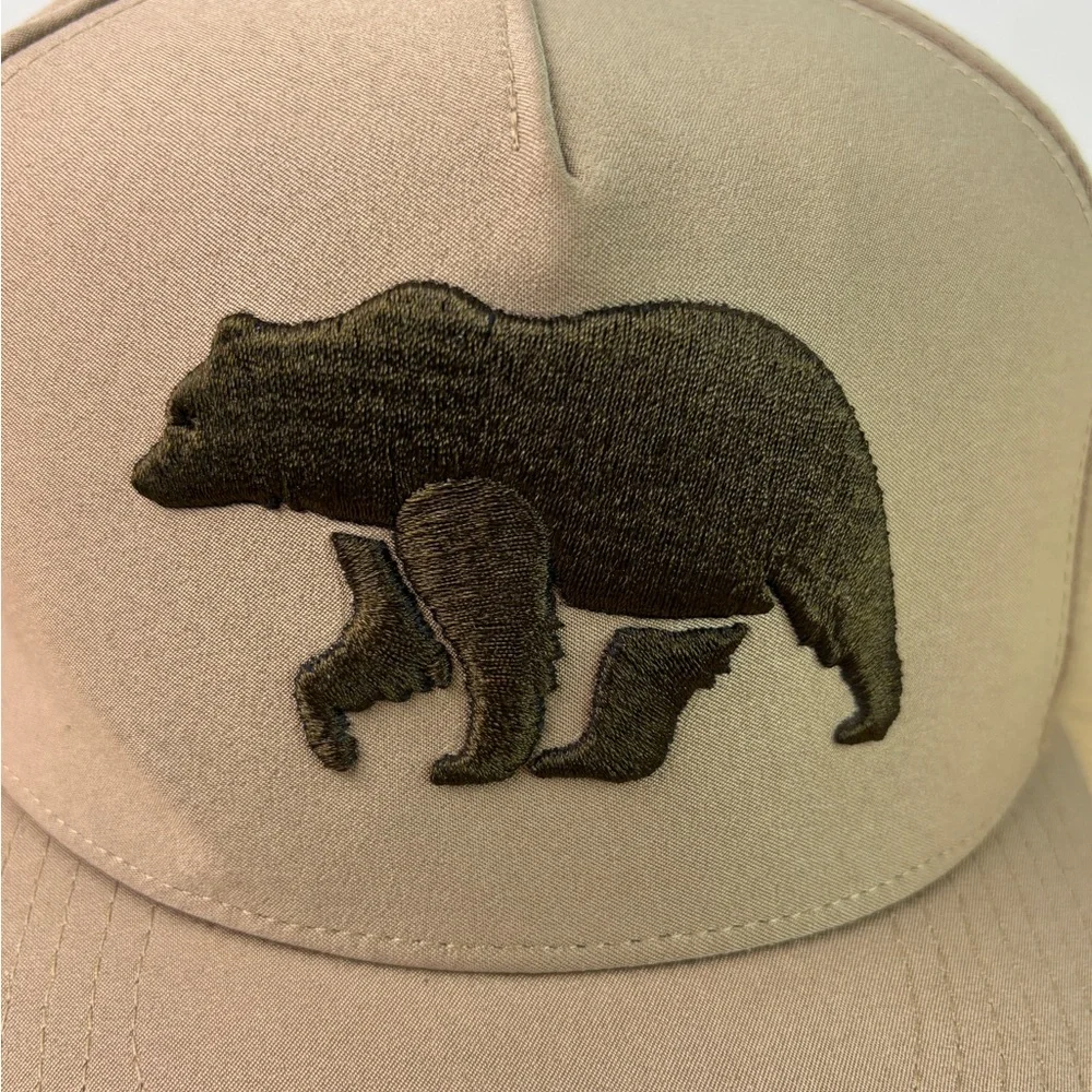 Brown Bear Waggle‎ Snapback Trucker Hat
